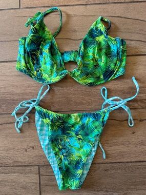 VDM the label Tropical Leaf Two-Piece Swim Set - Green/Blue